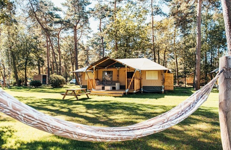 Safaritent 7 personen met sanitair